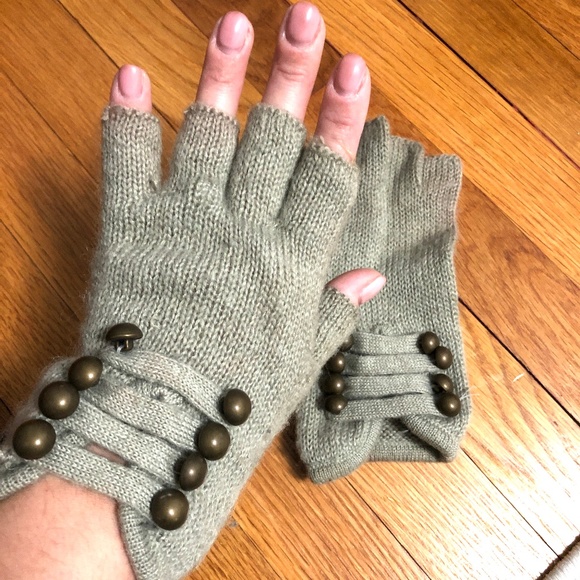 Free People Accessories - Free People Fingerless Gloves